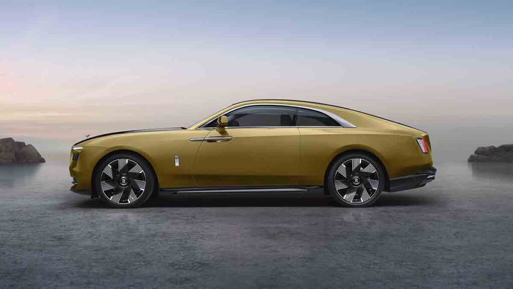 4_SPECTRE-THE-FIRST-FULLY-ELECTRIC-ROLLS-ROYCE_PROFILE