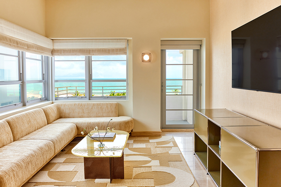 Shelborne-King-Suite-ocean-balcony-03-by-Patrick-Chin