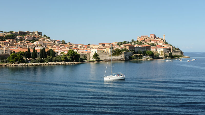 Sailing-the-Seas-2