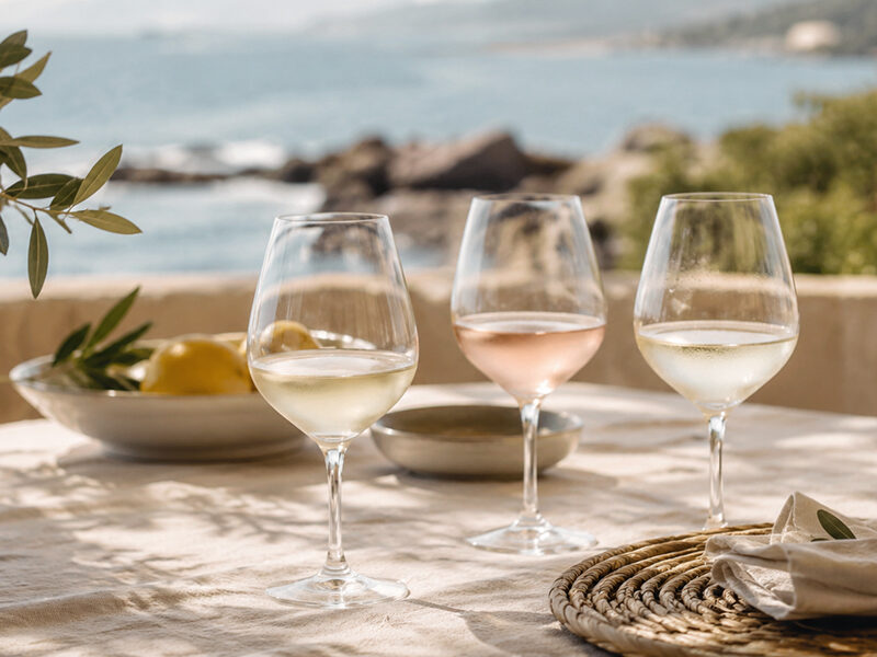 vinos-blancos-rosados-verano