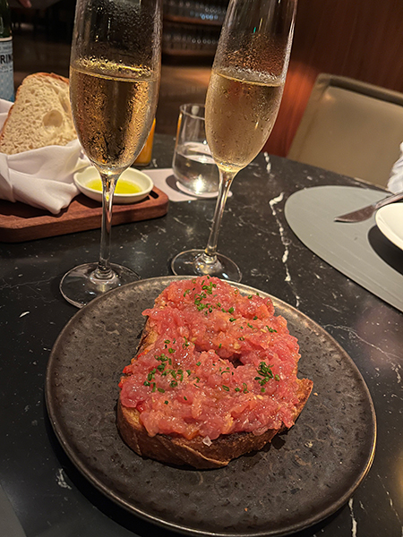 Matador-Room-tuna-tartar