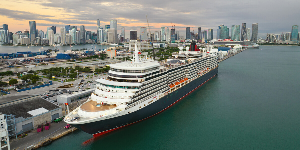 queen-Elizabeth-Miami-port
